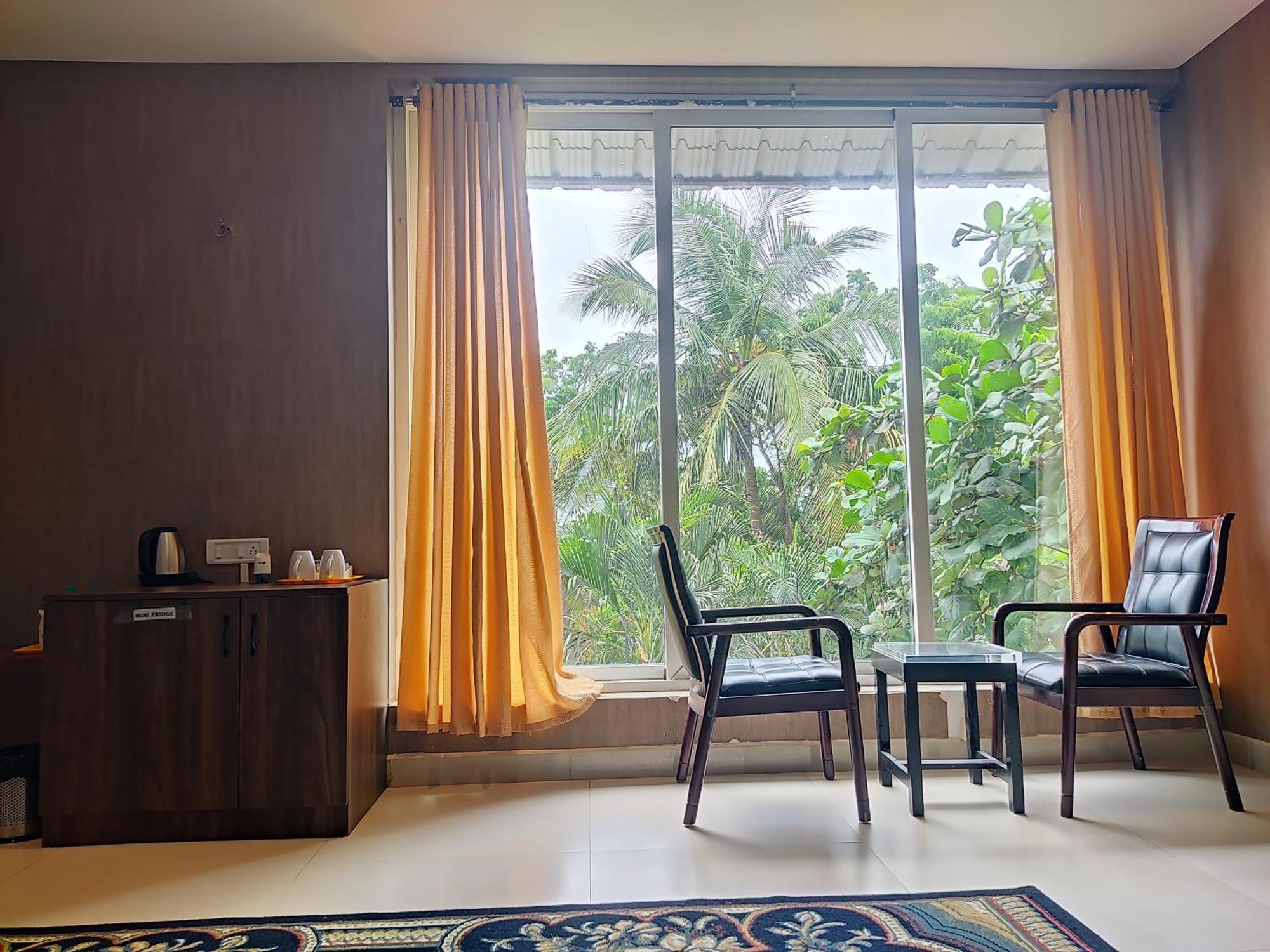 Montecarlo Hotel Mahabalipuram Exterior foto